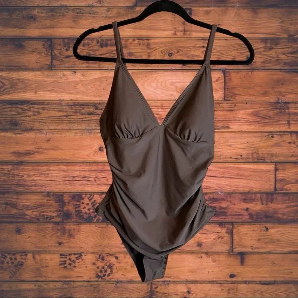 5 for $25🔥Small Hazelnut V-Neck One‎ Piece Swimsuit